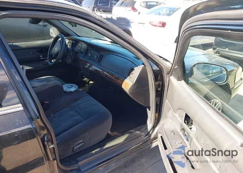 2006 Mercury Grand Marquis Gs z USA, uszkodzony, nr VIN 2MEFM74V36X613896